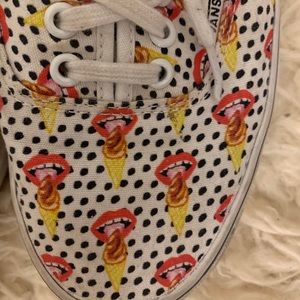 Pop Art Vans